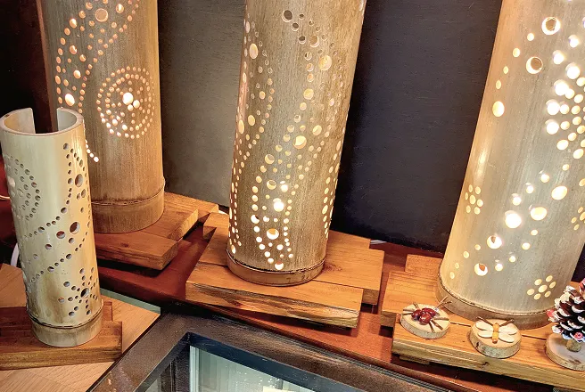 竹あかり作りの写真